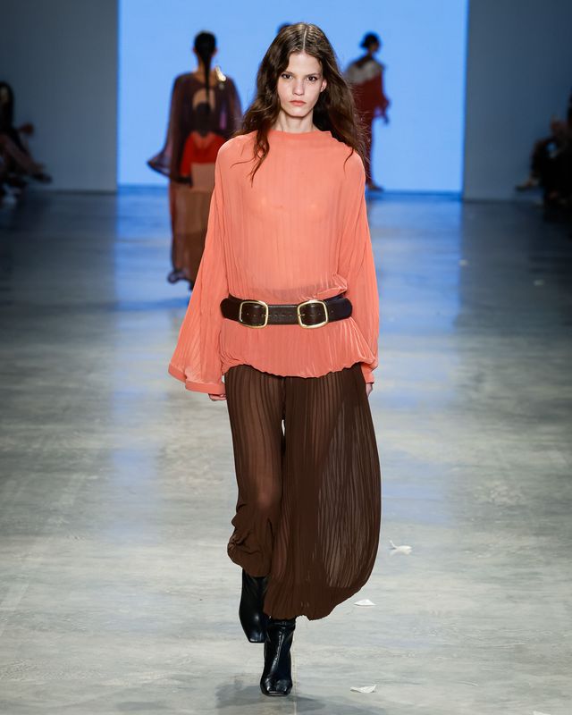 Moda | semanas de moda | moda 2025 | tendências de moda | estilo | consultoria de estilo | consultora de estilo | consultora de moda | desfiles | marina bitu | spfw | São Paulo Fashion Week