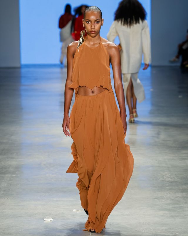 Moda | semanas de moda | moda 2025 | tendências de moda | estilo | consultoria de estilo | consultora de estilo | consultora de moda | desfiles | marina bitu | spfw | São Paulo Fashion Week