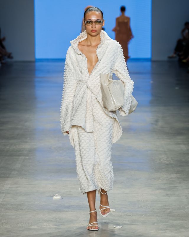 Moda | semanas de moda | moda 2025 | tendências de moda | estilo | consultoria de estilo | consultora de estilo | consultora de moda | desfiles | marina bitu | spfw | São Paulo Fashion Week