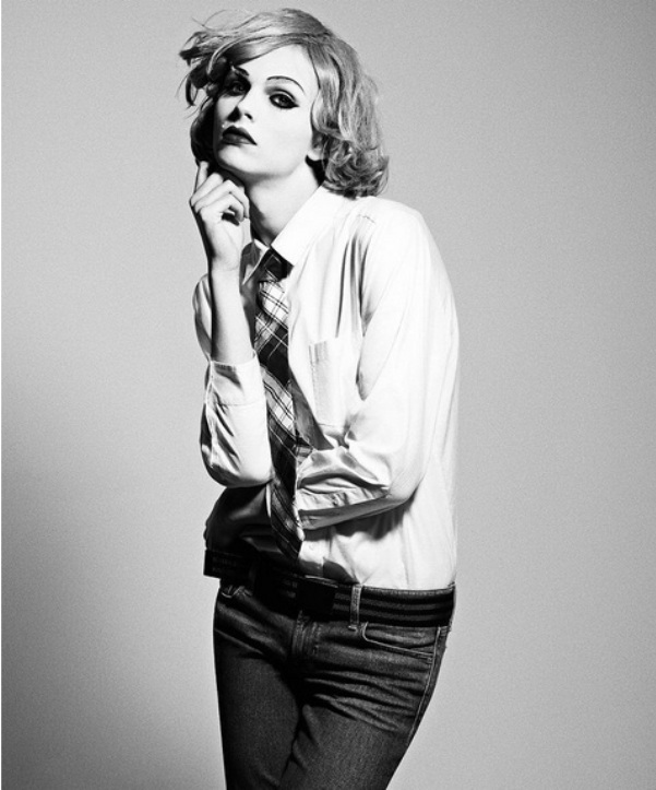 moda | editoriais | revistas | modelos | modelo andrógino | androginia | Andrej Pejic | Andy Warhol | musas de Andy Warhol interpretadas por Andrej Pejic