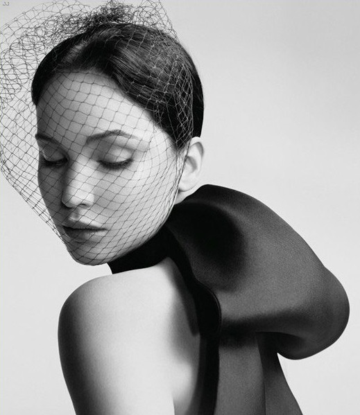 moda | compras | acessórios | dicas de moda | bolsas | perfumes | marcas internacionais | Miss Dior | celebridades em campanhas | Jennifer Lawrence | Jennifer Lawrence estrela nova campanha de Miss Dior | Jennifer Lawrence para Miss Dior | campanhas novas
