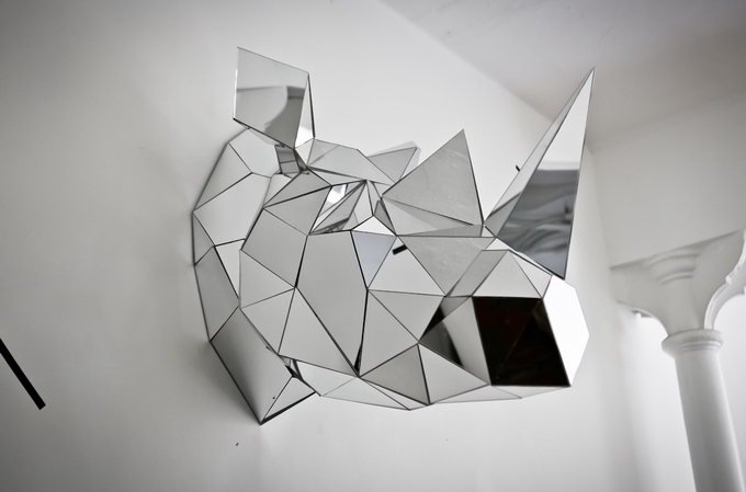 Arran Gregory, arte em vidro, esculturas, arte, rinoceronte feito de vidro
