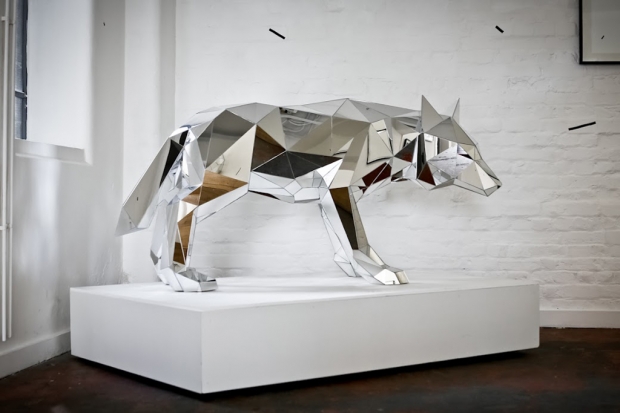 Arran Gregory, arte em vidro, esculturas, arte, lobo feito de vidro