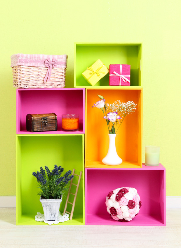 blog de moda | Entretenimento | decoração | dicas de decoração | estantes com caixa de madeira | decoração moderna | decoração colorida | como fazer uma decoração moderna