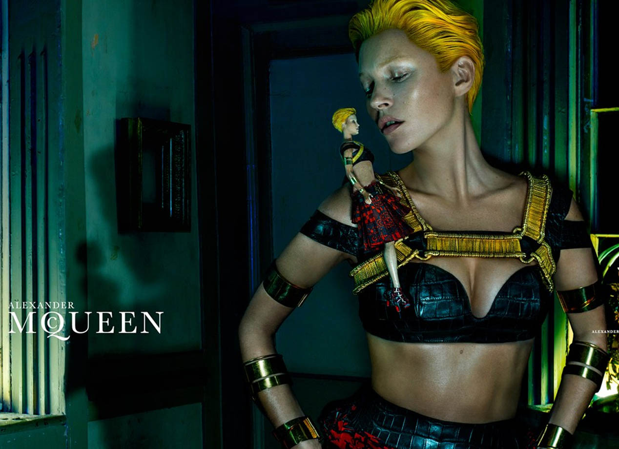 blog de moda | moda | acessórios | moda 2014 | campanhas | Kate Moss para Alexander McQueen | grifes internacionais | Alexander McQueen verão 2014