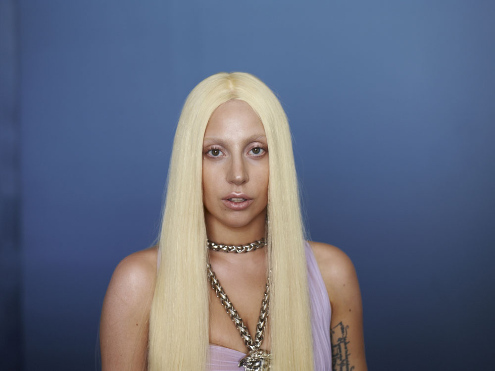 moda | campanhas | sobre moda | Versace | Lady Gaga para Versace | campanhas com Lady Gaga | Lady Gaga sem maquiagem | imagens sem photoshop