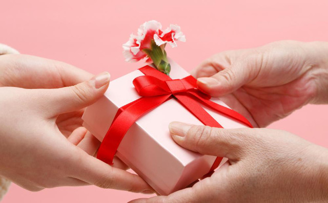 relacionamento | pessoas | gente | comportamento | presente | dar presentes | dicas sobre dar e receber presentes | sobre presentear | dicas para presentear alguém