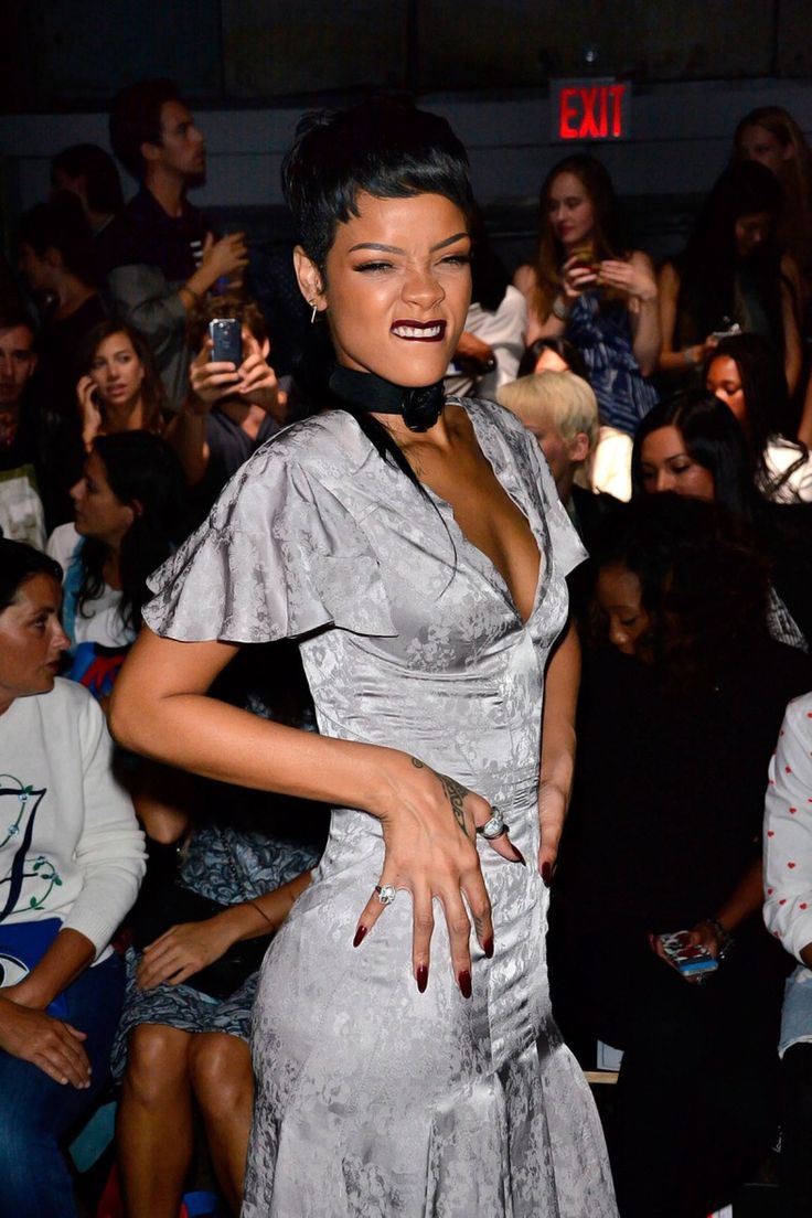 blog de moda | moda | sobre moda | entretenimento | moda das famosas | Rihanna | Rihanna's new appartment | novo apartamento de Rihanna | Rihanna tem três closets | apartamento das famosas